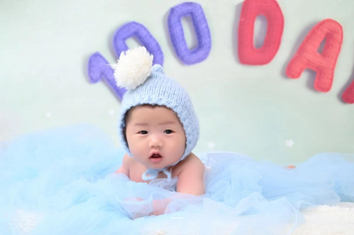 双峰四个月宝宝会翻身 双峰四个月宝宝会翻身