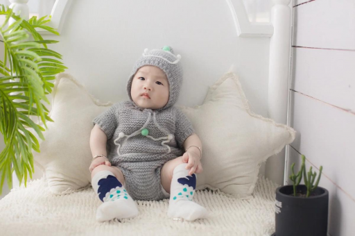 双峰宝宝几个月能嘎嘎大笑